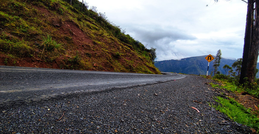 Camino vecinal El Porvenir Apurímac Devida Perú