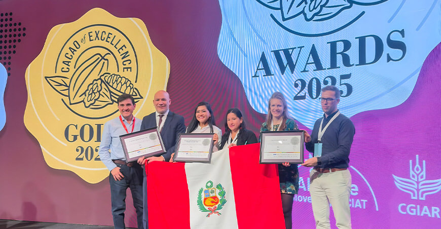 Cooperativa Agraria APROCAM obtiene medalla de plata en el concurso Cacao of Excellence