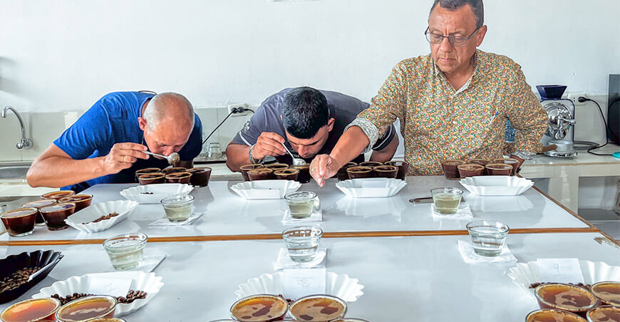 Devida Perú Café del desarrollo alternativo de Cusco se lucirá en la feria internacional Hotelex Shanghái