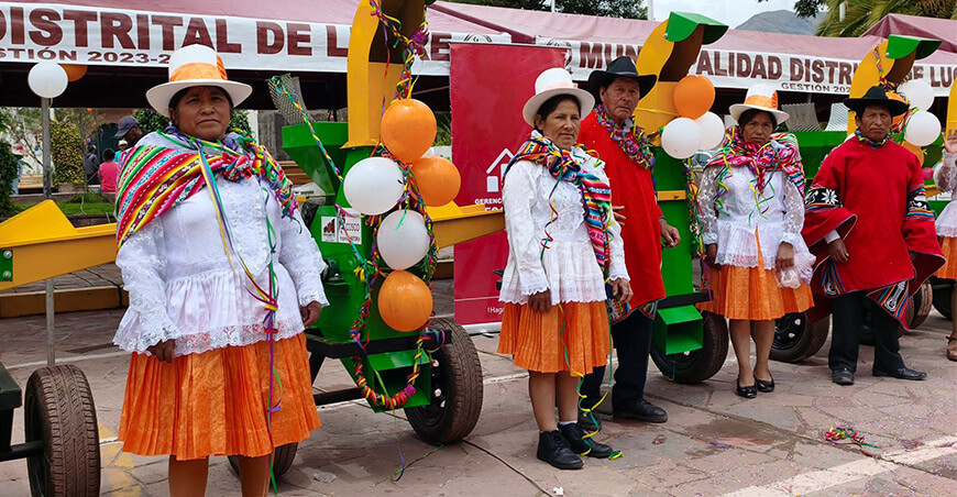 Entrega de maquinaria agrícola impulsa la producción de alimentos para el ganado y la calidad de carne y leche en Lucre en Cusco Procompite