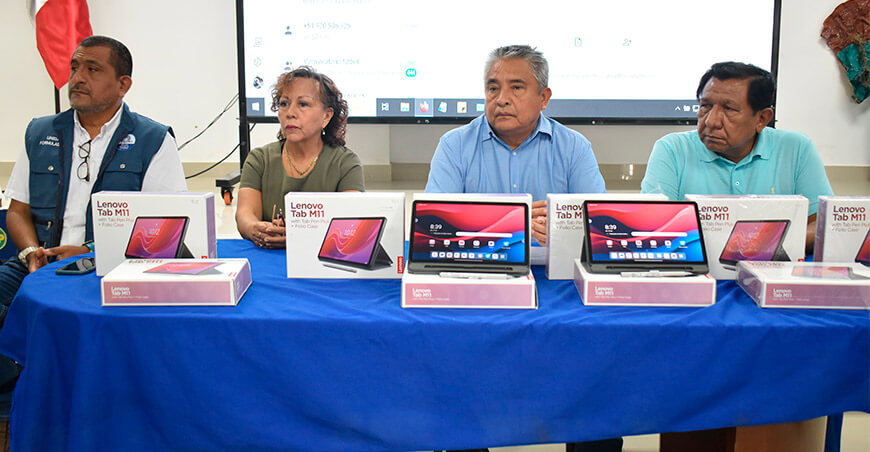 Entregan tablets y accesorios para fortalecer la información estadística agraria en Piura Perú