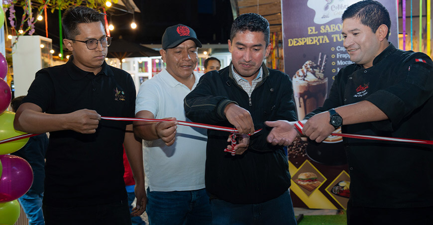 Inauguraron cafetería Colibrí Coffee de la Cooperativa Agraria Yuraq Yaku Ayacucho Perú Devida