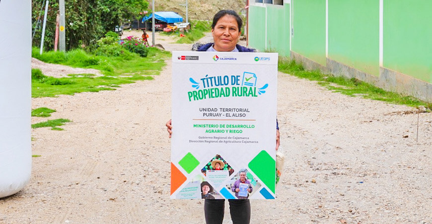 Midagri entregó 1839 títulos rurales a pobladores del centro poblado Río Grande Cajamarca Perú