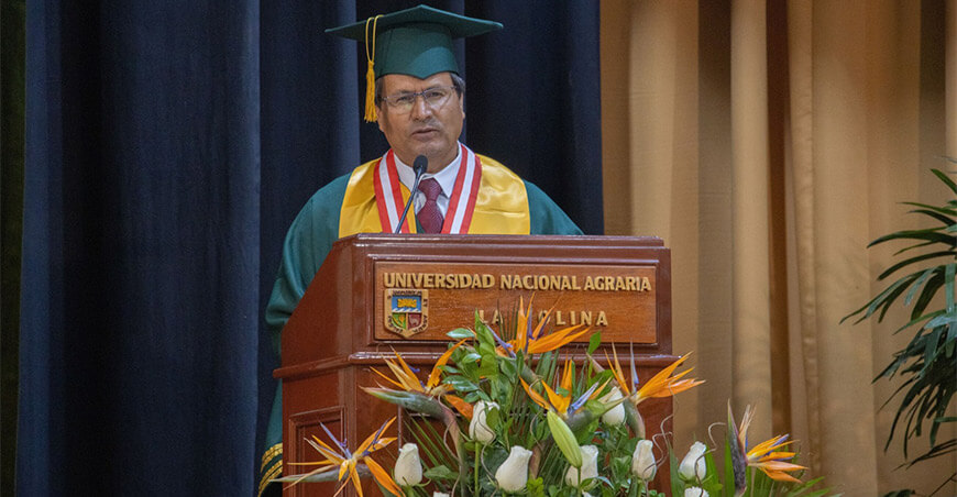 Rector y vicerrectores de la UNALM juramentaron en ceremonia de investidura