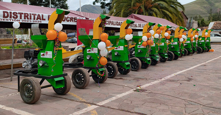 Entrega de maquinaria agrícola impulsa la producción de alimentos para el ganado y la calidad de carne y leche en Lucre en Cusco Procompite