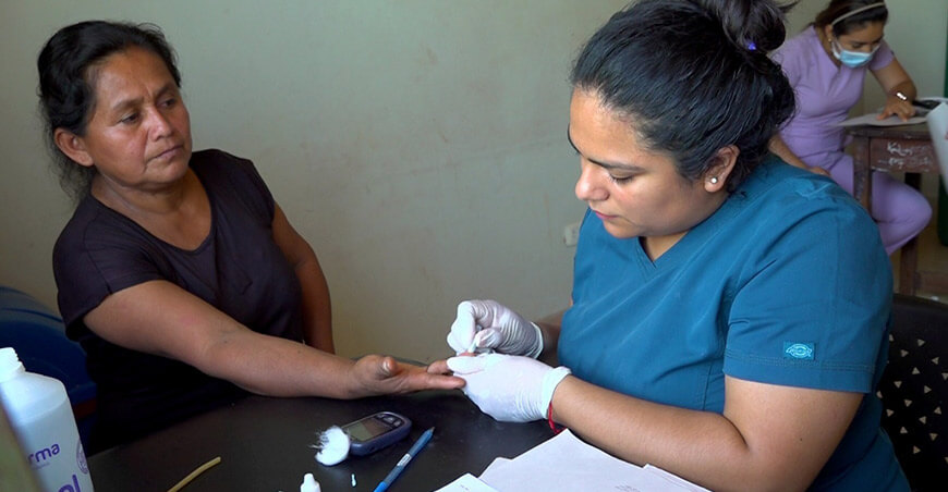 Realizaron campaña contra la leptospirosis en comunidades de Uchunya y Shambo Porvenir Ucayali Perú