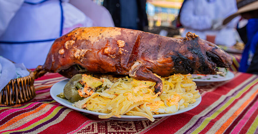 Feria Agropecuaria y Gastronómica Paroccan Cusco Perú