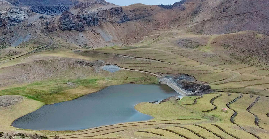 qochas zanjas infiltración siembra cosecha de agua Agro Rural Perú
