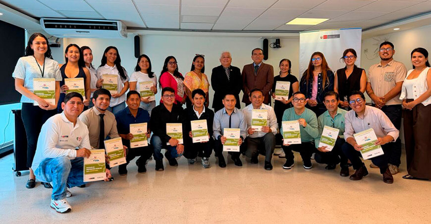 Devida forma facilitadores para fortalecer a más de 3600 familias rurales y prevenir el consumo de drogas