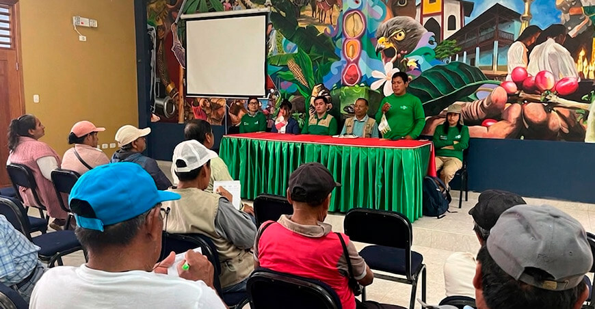 Devida fortalece producción cultivo de café productores de Cusco Perú