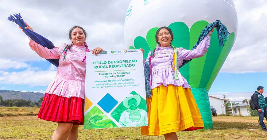 Midagri y gobiernos regionales de Junín, Cajamarca y Loreto firman adendas para continuar titulación de predios rurales