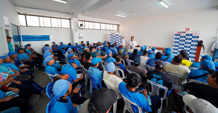 Más de 1600 agentes pesqueros y acuícolas fueron capacitados para garantizar productos hidrobiológicos seguros Sanipes Perú
