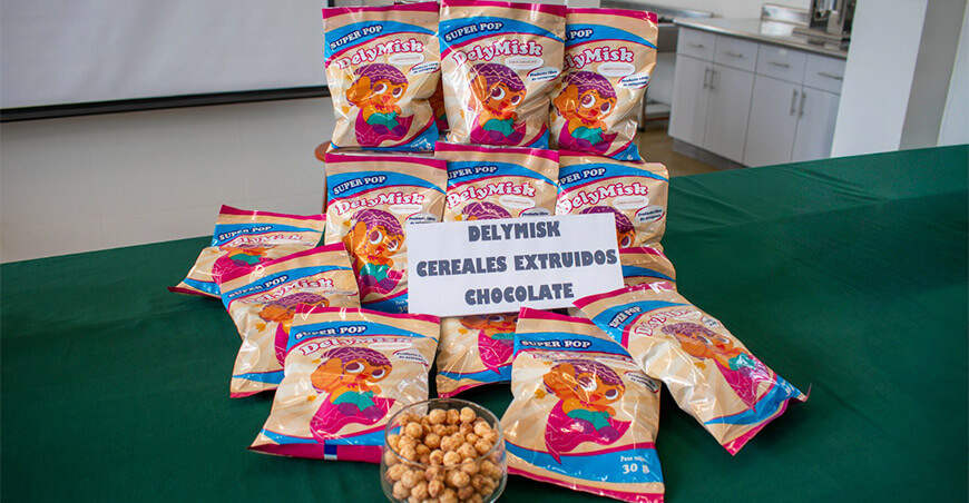 Súper POP DELYMISK Científicos peruanos presentan cereal a base de pota y sazonador rico en hierro para combatir la anemia 