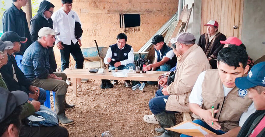 Capacitan a caficultores de Lonya Chico en producción sostenible Amazonas Perú 