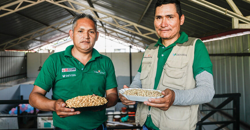 Devida capacita a profesionales para mejorar la calidad del café en el Vraem Perú