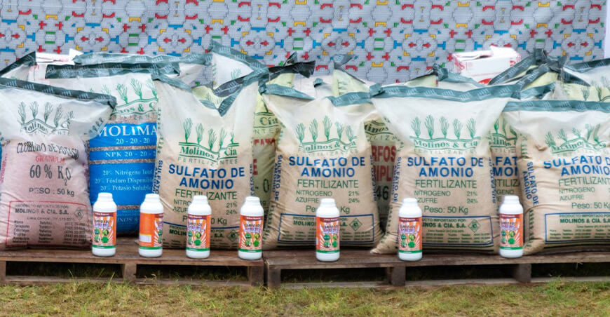 Entregaron abono a productores en San Juan e Indiana Loreto Perú