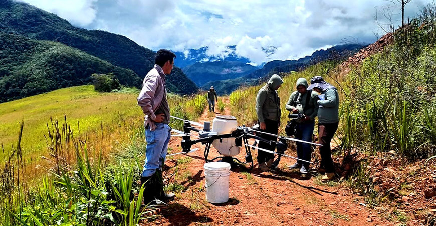 IIAP restaurará con drones 500 hectáreas afectadas por incendios en Chinchao Huánuco Perú