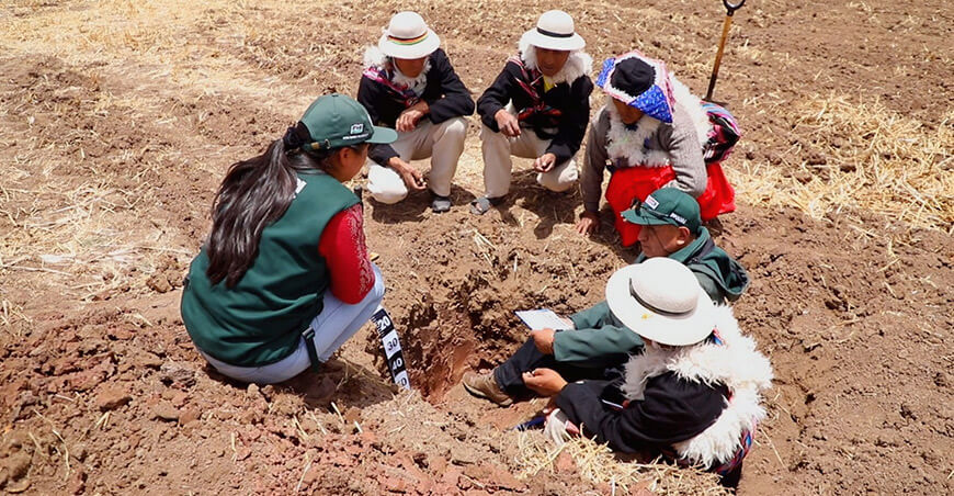 INIA entrega primer mapa de fertilidad de suelos agrarios para Puno Perú