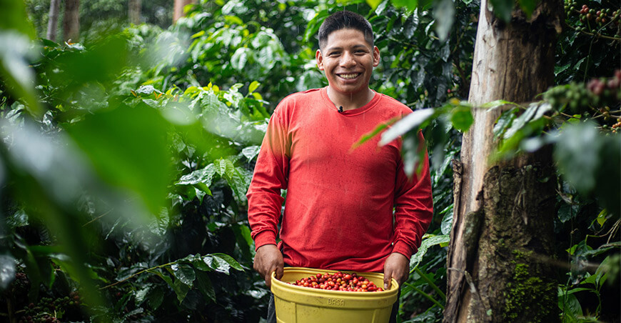 Jhon Carlos Medrano Janampa, productor de café del distrito de Ayna, región Ayacucho, Perú Devida