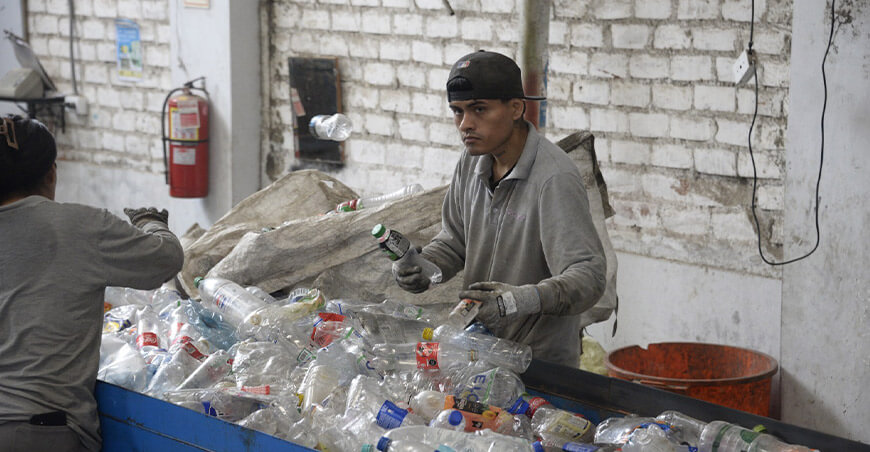 Capacitarán a mipymes sobre manejo de residuos sólidos y peligrosos en la industria