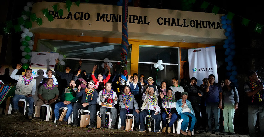 Más de 150 familias de Challohuma ya cuentan con renovado local comunal Puno Perú