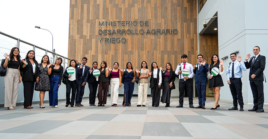 Programa de Extensión Universitaria “Cultivando Talentos” Midagri Perú