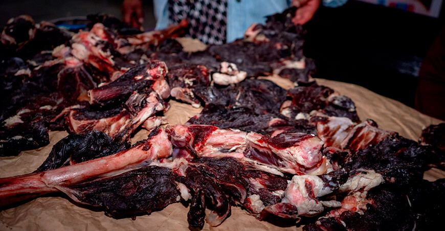 Feria Nacional de Camélidos Sudamericanos de Alta Montaña Iscahuaca Apurímac Perú carne de alpaca y llama