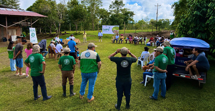 Devida escuelas de campo productores de cacao Huánuco Perú