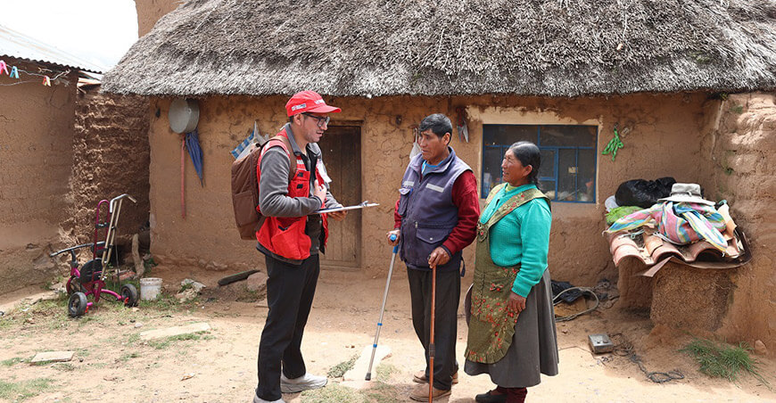 familias son evaluadas para acceder a viviendas rurales Wasiymi Perú