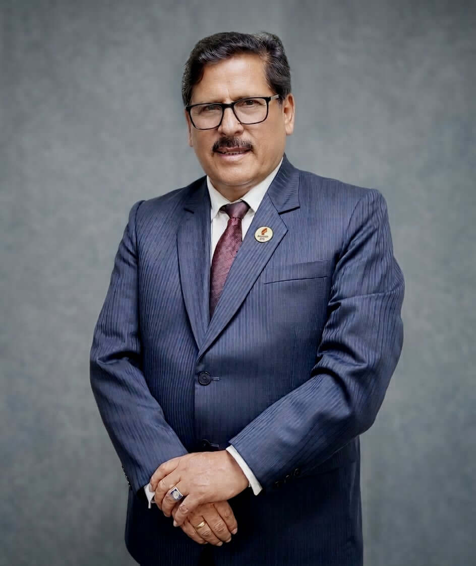 gobernador regional, Leoncio Huayllani Taype