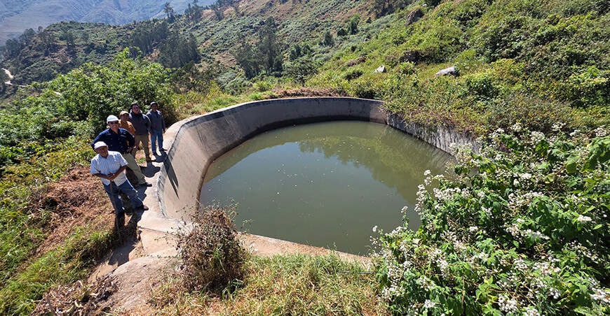 Modernizarán dos canales de riego en el distrito de Sinsicap La Libertad Perú 