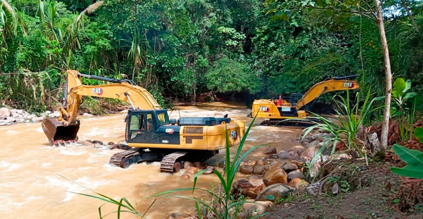 Protegen zonas agrícolas en cinco regiones con la limpieza de 29 km de cauces y quebradas Midagri Perú