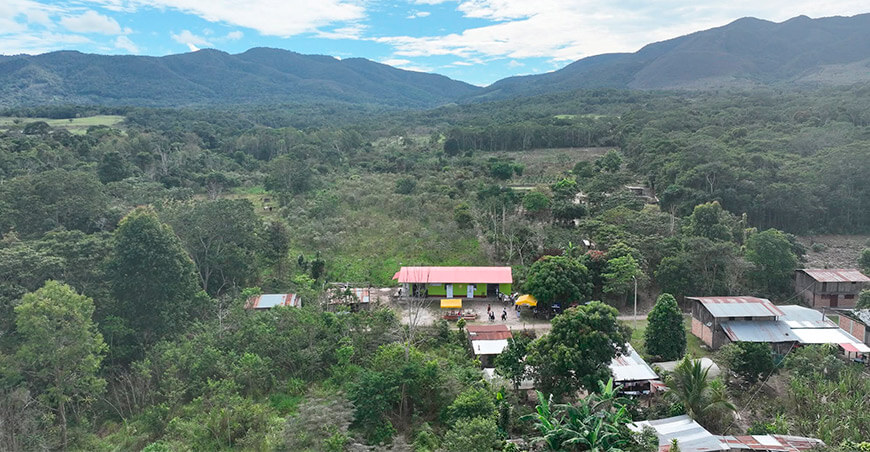 Centro de Acopio de Café de la Ronda Campesina del caserío Juningue, en la región San Martín conservación de bosques Perú Minam