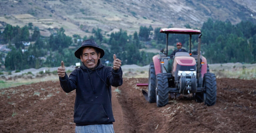 productos campaña agrícola siembra mecanizada con tractor Perú