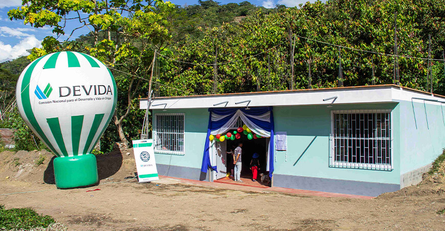 Devida renovo locales comunales Vraem Perú