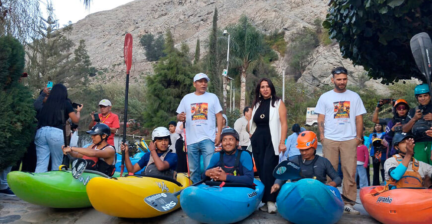 Festival “Día del Canoísta” Cañete Lima Perú