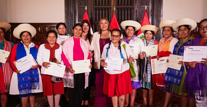 Midis capacitará a artesanas del tejido ancestral en qallwa para potenciar sus emprendimientos