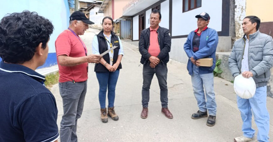 Minera Poderosa impulsa la implementación del sistema de micromedición de agua potable en Pías La Libertad Perú 