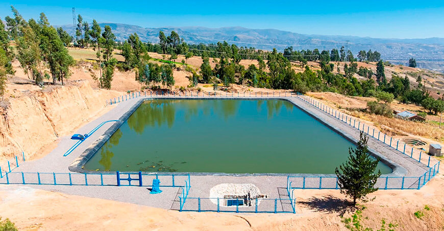 construcción del reservorio de Condoray Ayacucho Perú