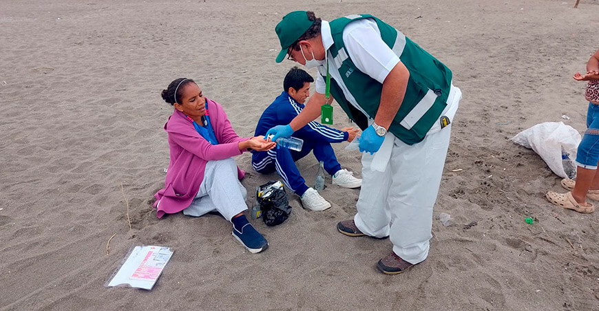 Serfor exhorta a la ciudadanía a evitar cualquier tipo de contacto con la fauna silvestre marina Perú