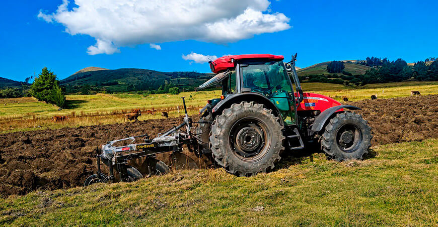 mecanización en el agro tractores agrícolas Ayacucho Perú