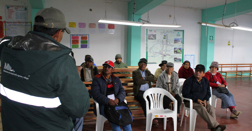 ANA orienta a usuarios de agua de Machahuay sobre la formalización de sus derechos Huancavelica Perú