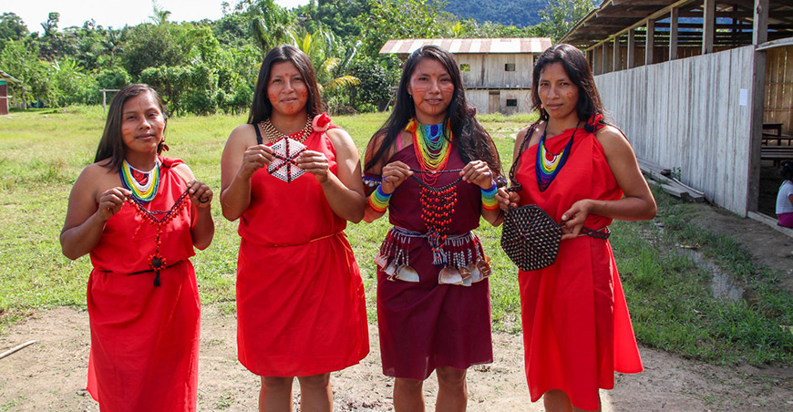 Artesanas de comunidades nativas de Amazonas acceden a S/25 000 para ampliar sus negocios Devida Perú