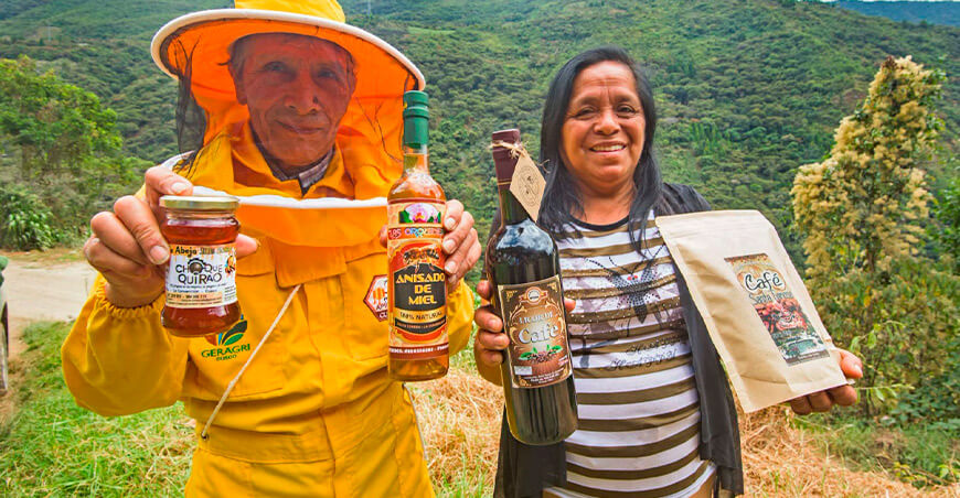 Familia de Santa Teresa protegerá más de 300 hectáreas Conservación en el Área de Conservación Regional (ACR) Choquequirao Cusco Perú