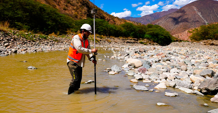 Especialistas del Proyecto Olmos se capacitan en tecnología geoespacial de última generación