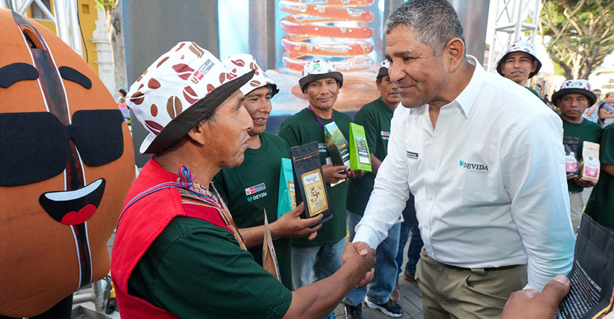 Familias cafetaleras del Vraem presentan marcas propias y nuevas oportunidades comerciales en Barranco Lima Devida Perú