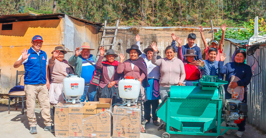 Mejoran producción de maíz amiláceo y papas nativas en Colcabamba Huancavelica Perú