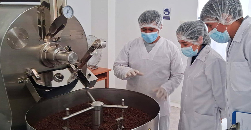 Asociación de Mujeres Emprendedores de Moyobamba avanza en la certificación sanitaria de su planta de café Ayacucho Perú Devida