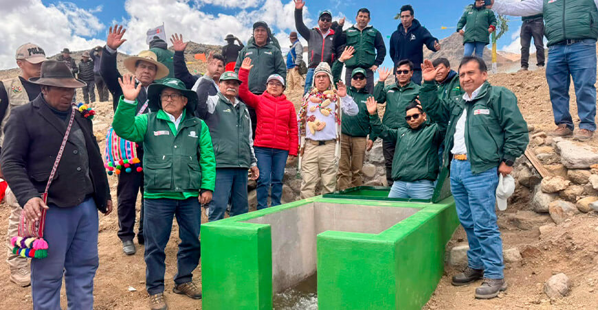 obras de siembra y cosecha de agua Moquegua Perú Agro Rural