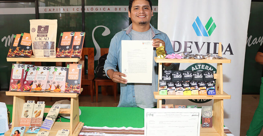 con el respaldo de Devida Perú, la Cooperativa Agraria Asháninka Kemito Sankori presenta cinco nuevos productos derivados de cacao, pijuayo y miel Junín Perú